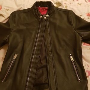 Interested in anotjer jacket. So need sell thisone